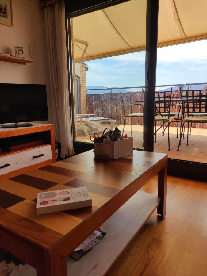 شقة Acogedor Atico Duplex En تريمب المظهر الخارجي الصورة