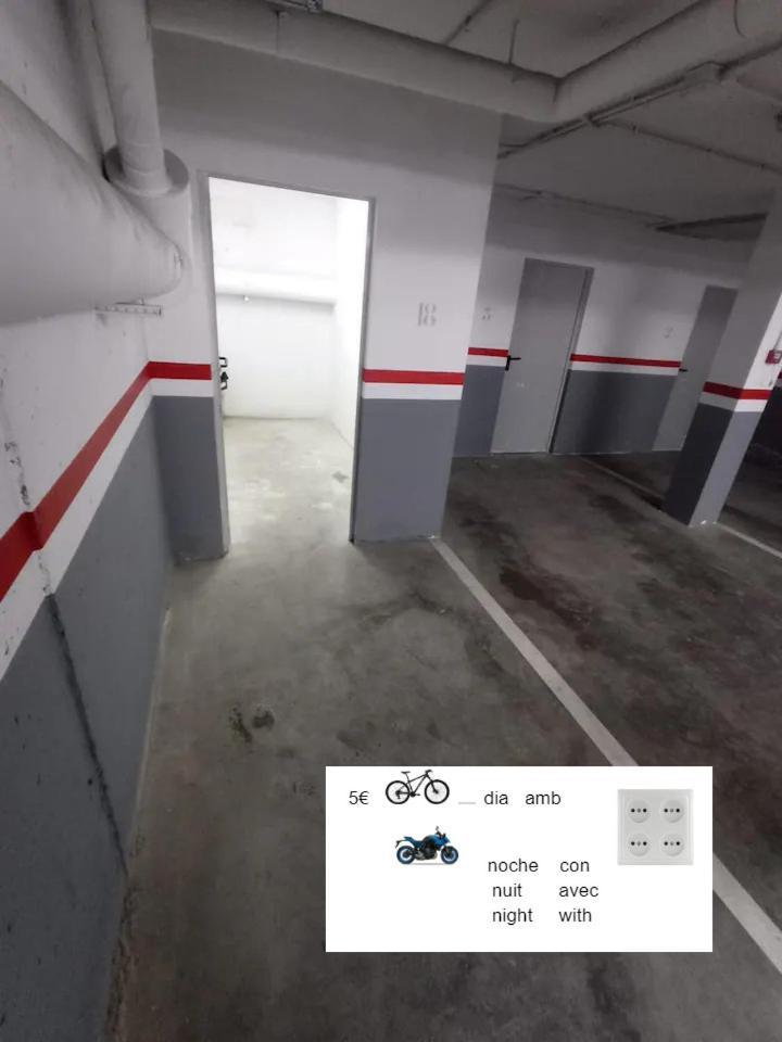 شقة Acogedor Atico Duplex En تريمب المظهر الخارجي الصورة